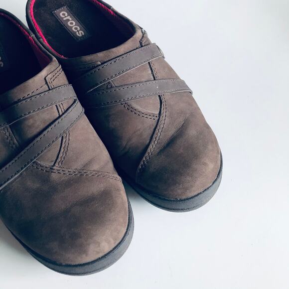 CROCS Neria Pro 2 Slip Resistant Women's 7 Brown Leather Comfort Mule Clog - Picture 8 of 10